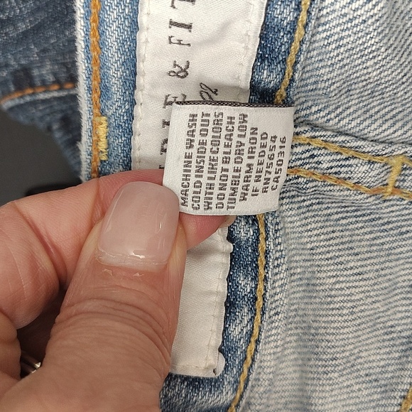 Abercrombie & Fitch Cotton Denim Jeans Boot Cut Size 12 Mid Rise - Picture 6 of 8